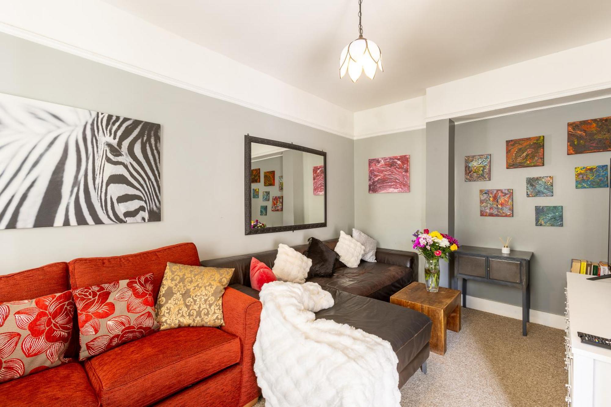 Traditional English 4 Bedroom Home In Greenwich Plumstead  Exterior foto